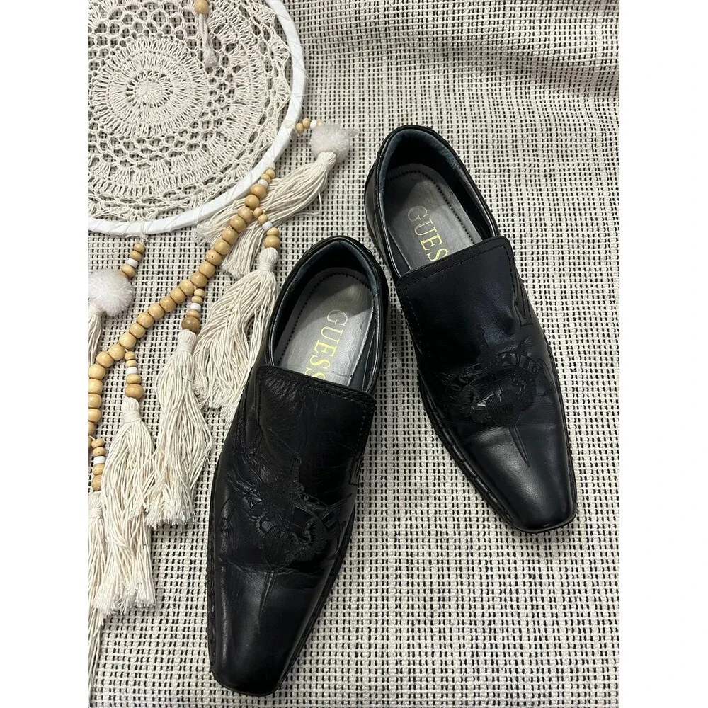 Guess Mgmicky Black Leather Embossed Sword & Wings Western Loafers Size 10M